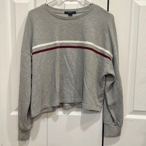 size medium forever 21 crew neck